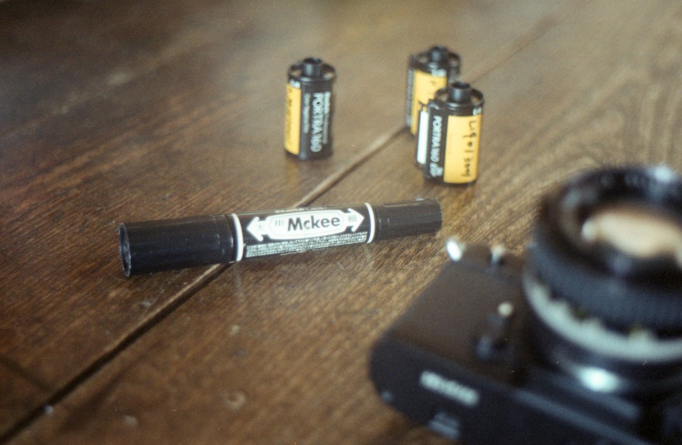 お気に入りのペン「マッキー」 Leica M3 Elmar 50mm F2.8 Somky Lomography Color Negative 100 ISO 35mm