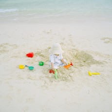 砂浜で思う存分砂遊び Mamiya-6 Fujifilm Fujicolor PRO160NS